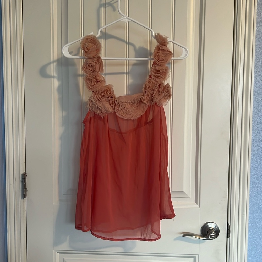 Cami style blouse peach color from the Buckle size Medium.